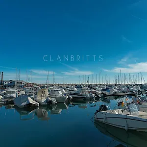 https://apartamento-marina-suite.es-andalucia.com